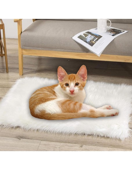 Fluffy Small Dog Cat Bed Mat, Washable Super Soft Plush Faux Fur Warm Area Mat Pad for Indoor Pet Cat Dog Small Sleep Cushion