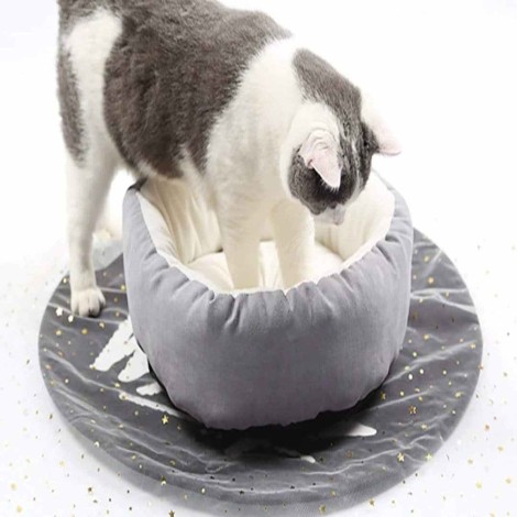 Cozy Round Cat Bed